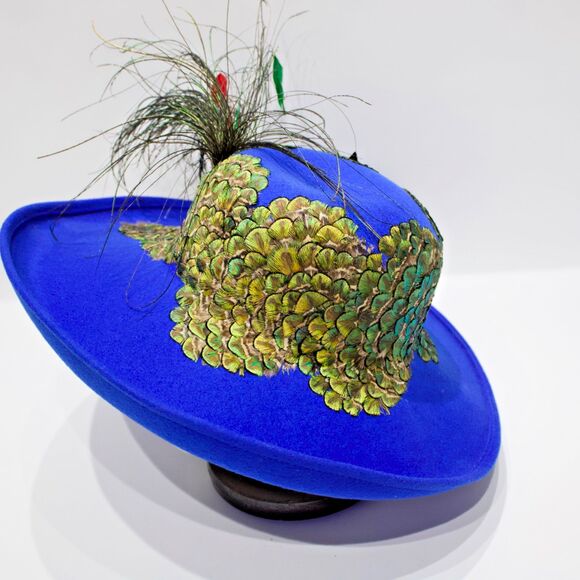 VTG Jack McConnell Blue 100% Wool Felt Fascinator Hat Green Gold Peacock Feather